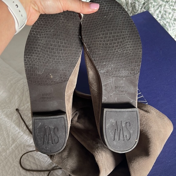 Like new in box Stuart weitzman lowland boots. Worn only twice. - Picture 3 of 9